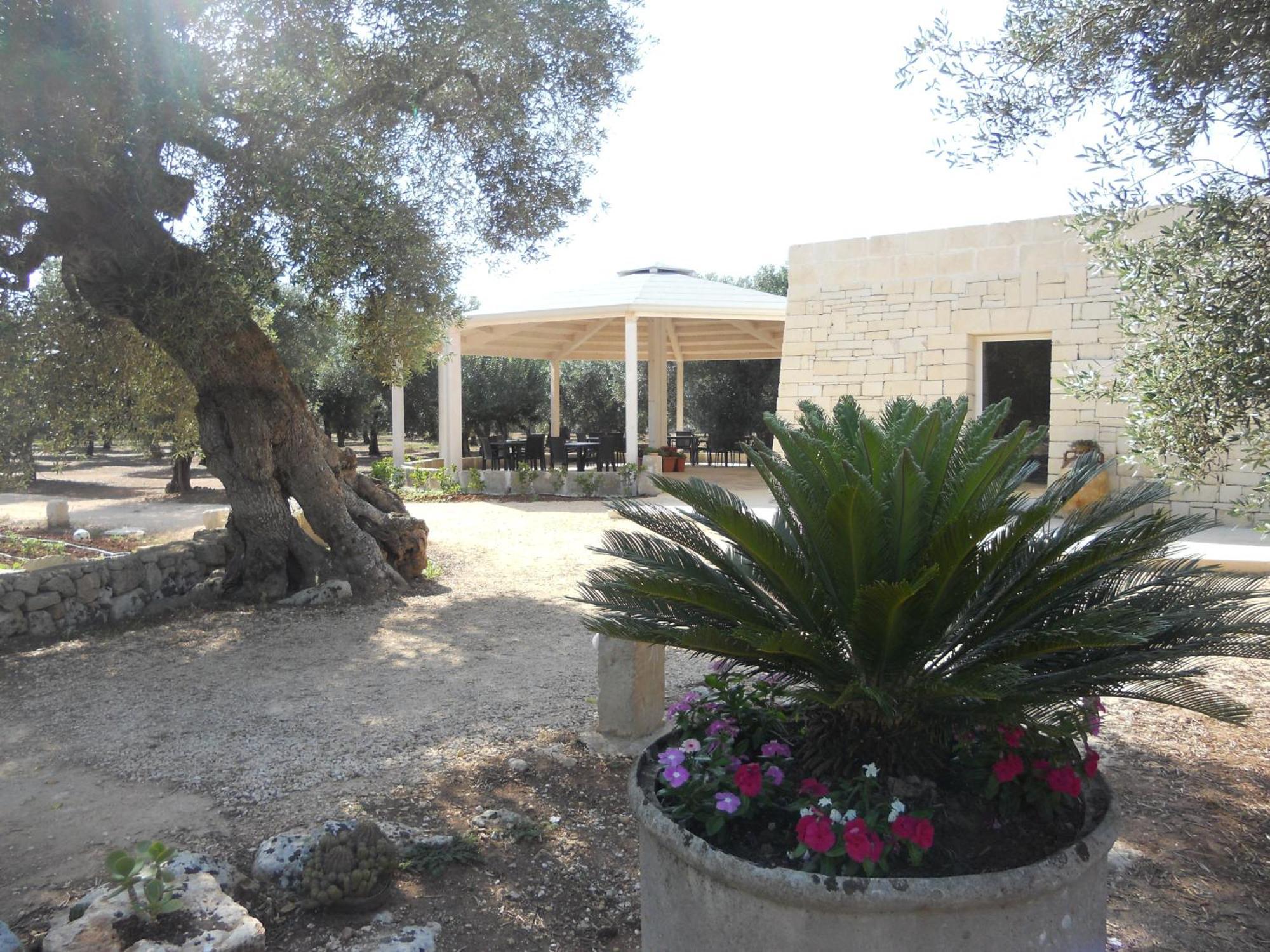 Tenuta Pigliano Hotel Bagnolo del Salento Exterior photo