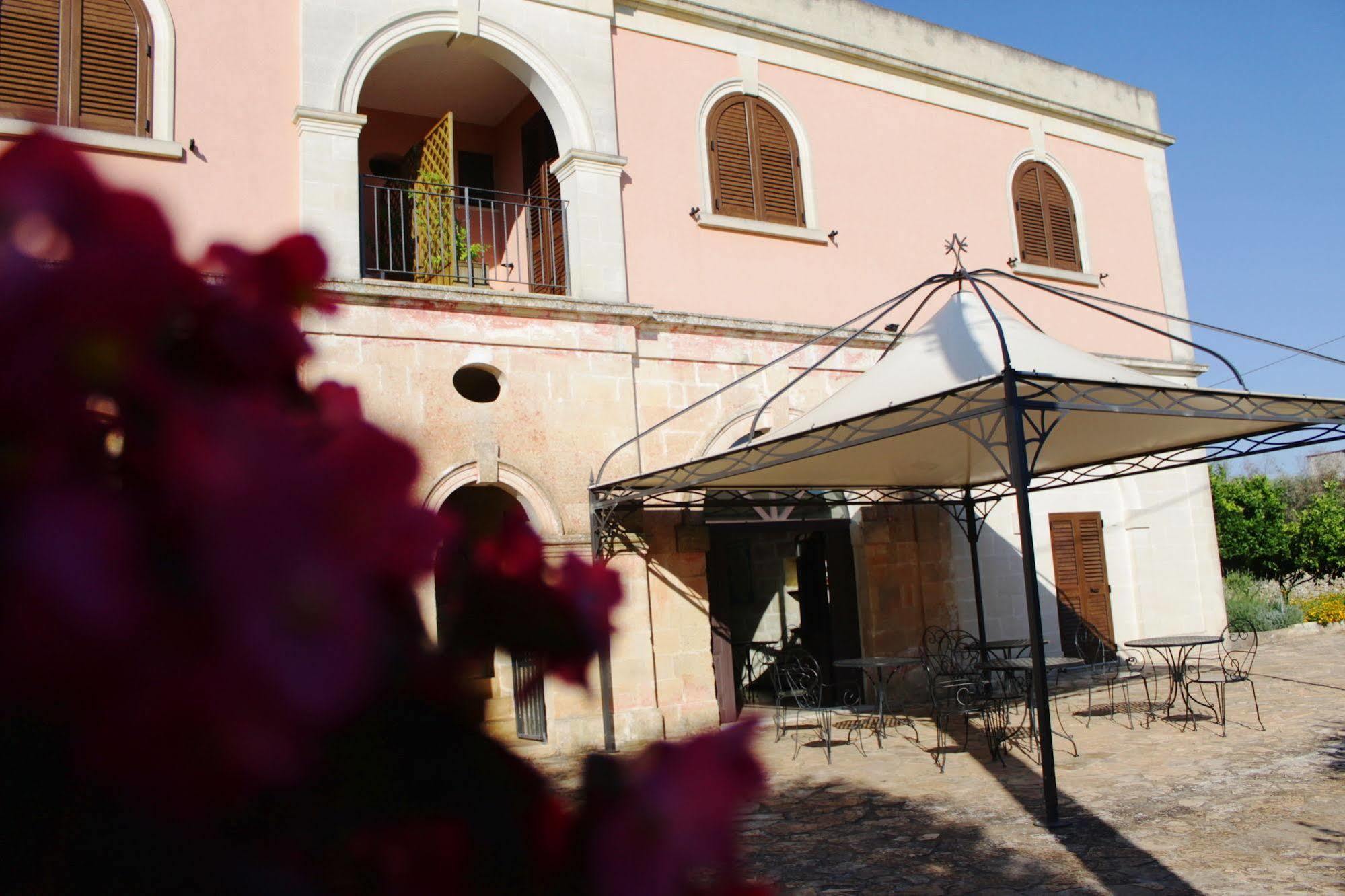 Tenuta Pigliano Hotel Bagnolo del Salento Exterior photo